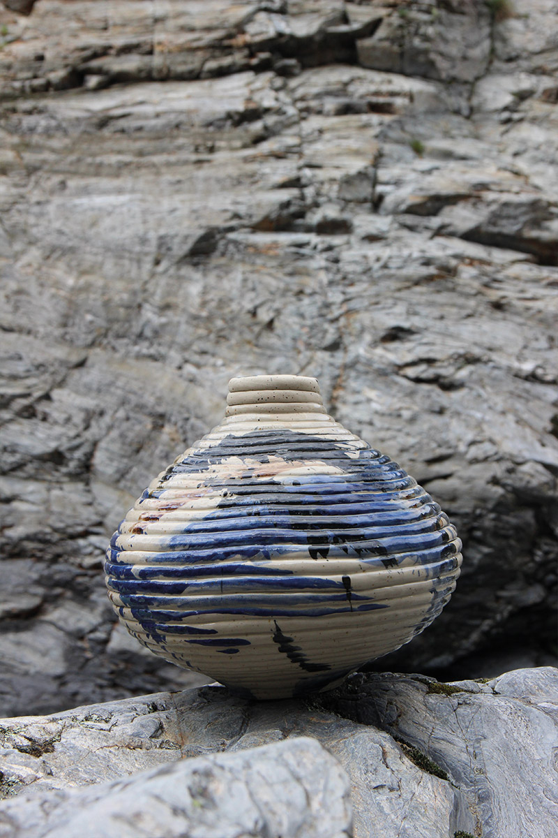 Cristine-Bath-artiste-ceramiste-porcelaine-gres-3-vases-ceramique-contemporaine-lozere-2